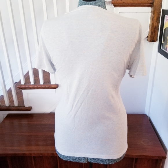 Old Navy V-Neck Short Sleeve T-Shirt - Picture 4 of 5